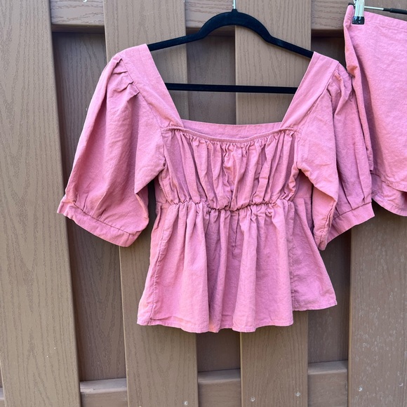 Pink 2 piece linen top and shorts - Picture 4 of 7
